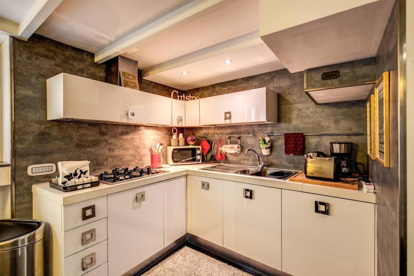 Spacious Flat By Piazza Navona Рим Экстерьер фото