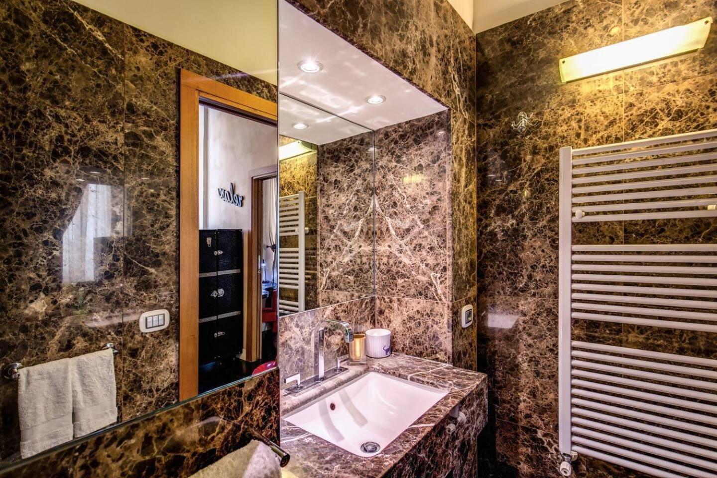Spacious Flat By Piazza Navona Рим Экстерьер фото